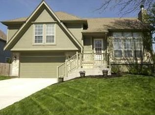 8012 W 148th St, Overland Park, KS 66223