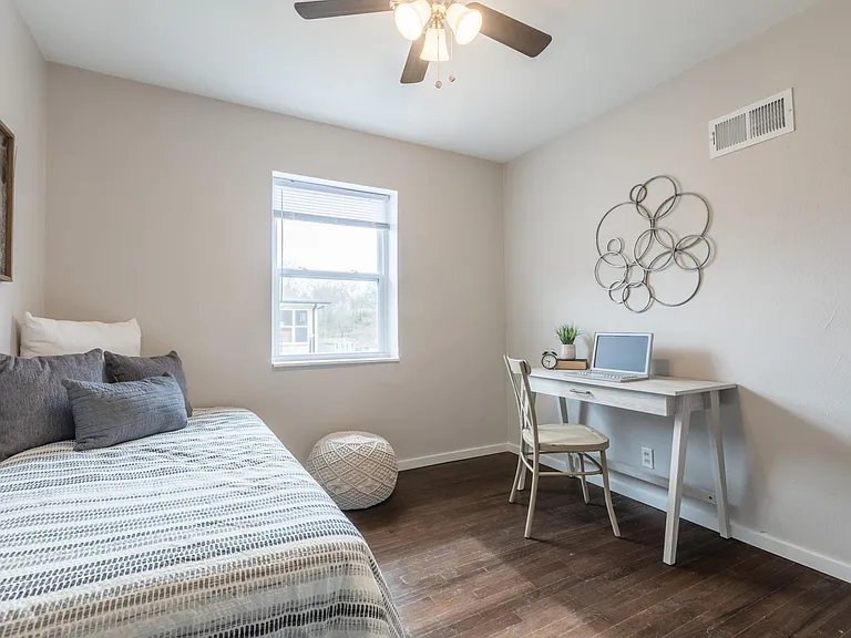 2932 Hallmark Ln — Photo 14