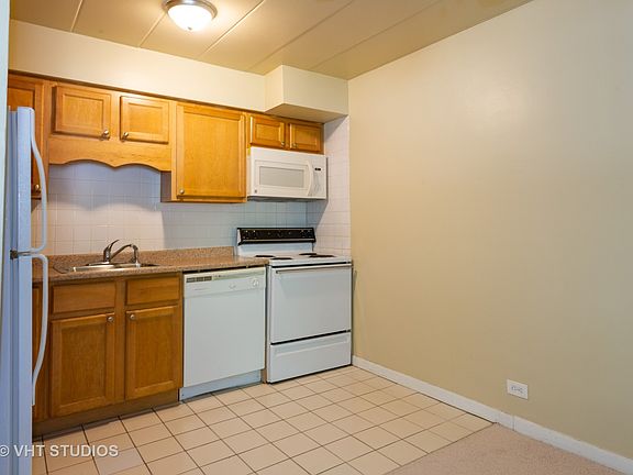 3rd image of 7740 Harvard St APT 5A