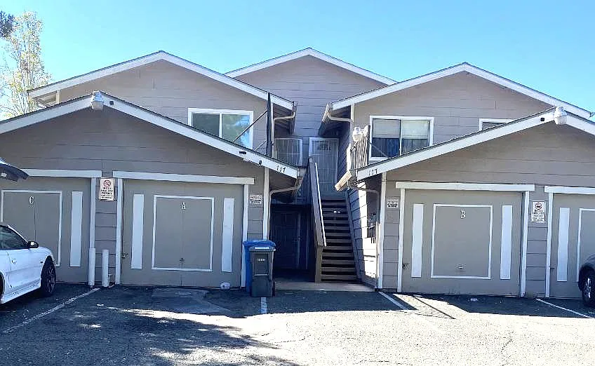 2 bed, 800 sqft, $1,995 — Photo 2