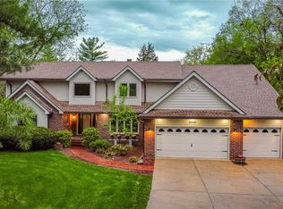 5400 Ashworth Rd, West Des Moines, IA 50266