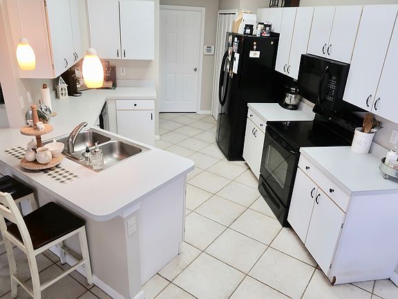 Kitchen Bar