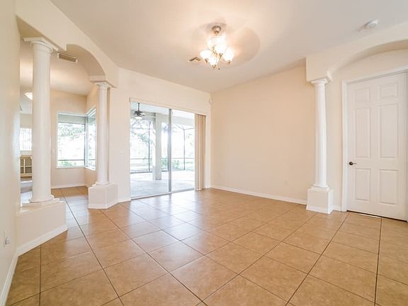5th image of 33152 Irongate Dr