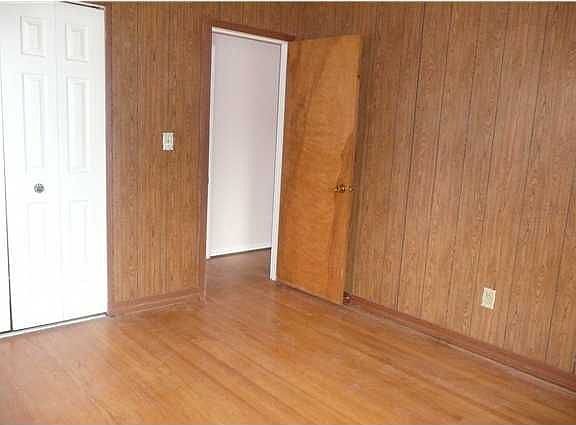 4th image of 4803 Guy Dr