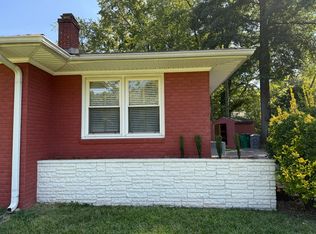 3601 Dresden Dr E, Charlotte, NC 28205