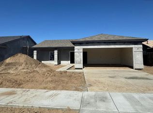 752 W Pin Oak Ave S, Porterville, CA 93257