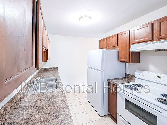 2nd image of 4523 Merrimac Ave