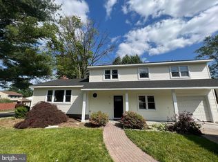8 Huron Way, Lawrence Township, NJ 08648