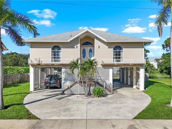 126 Greenview St, Marco Island, FL 34145