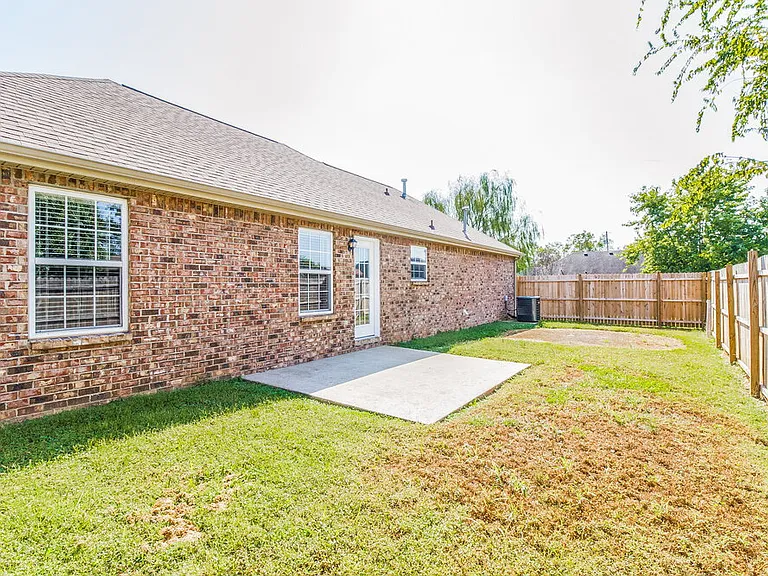 9003 Callan Ct — Photo 15