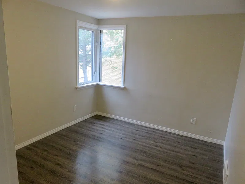 3 bed, 1.0 bath, $1,700 — Photo 4