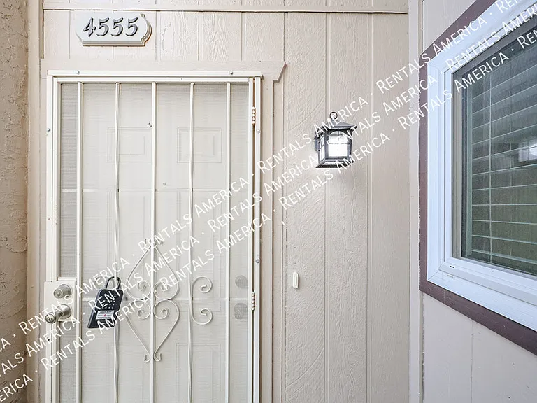 4555 W Continental Dr — Photo 4