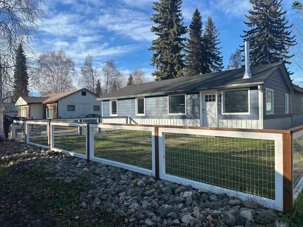 326 Dunbar Ave, Fairbanks, AK 99701