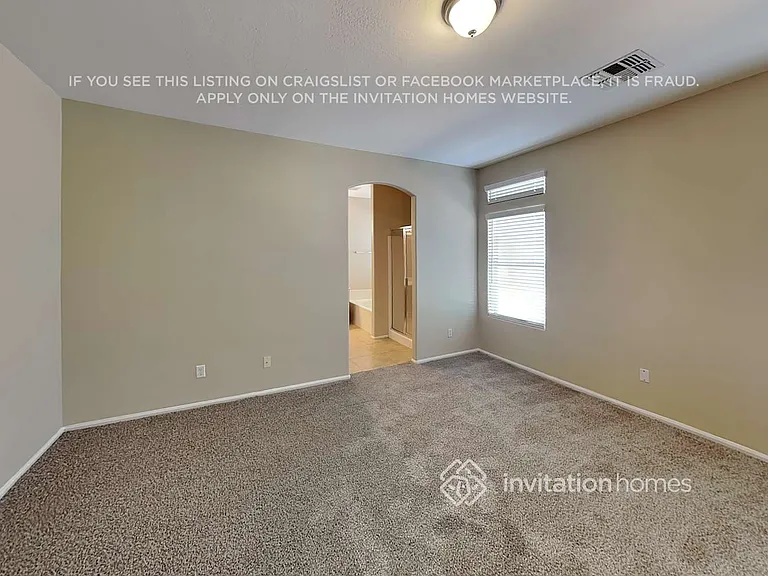 1640 S 171st Dr — Photo 7