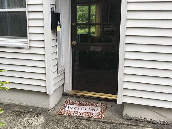 4th image of 313 N D St #3