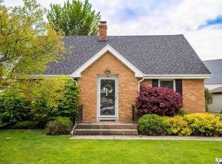 350 S Nelson Ave, Morton, IL 61550
