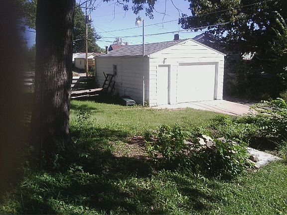 Detached Single Car Garage