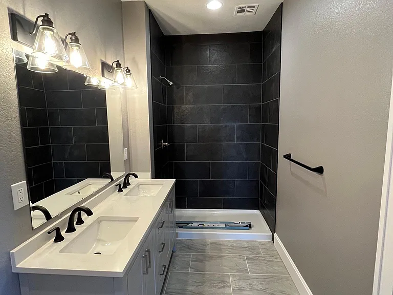 2401 Benton Blvd — Photo 34