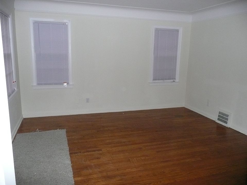 1st image of 10172 Somerset Ave