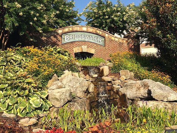 2nd image of 82 Hiddenbrook Ln
