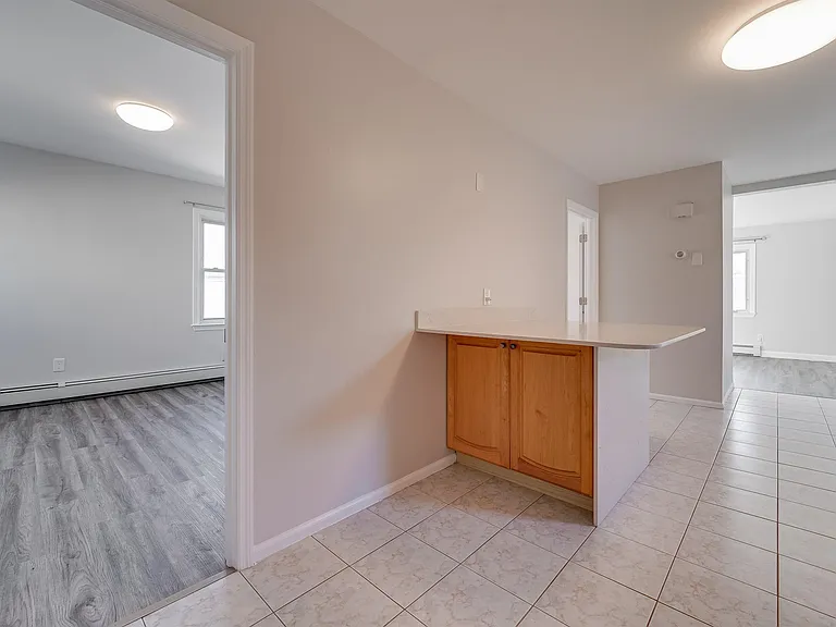 79 Hoyt St #2 — Photo 7