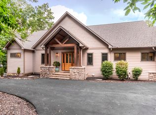 39 Chestnut Ridge Rd, Mills River, NC 28759