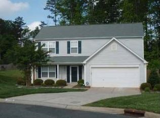 2110 Bennett Woods Ct, Charlotte, NC 28216