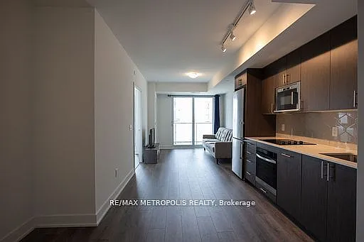 2545 Simcoe St N #412 — Photo 14
