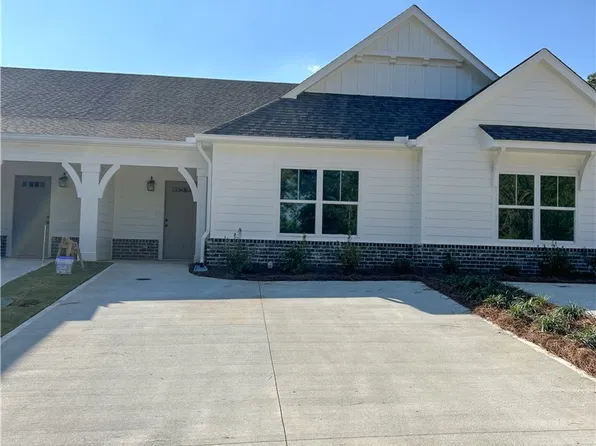 399 Morris Ave #B2, Opelika, AL 36801