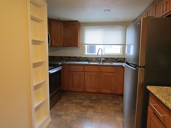 3rd image of 644 N Trafton St APT H