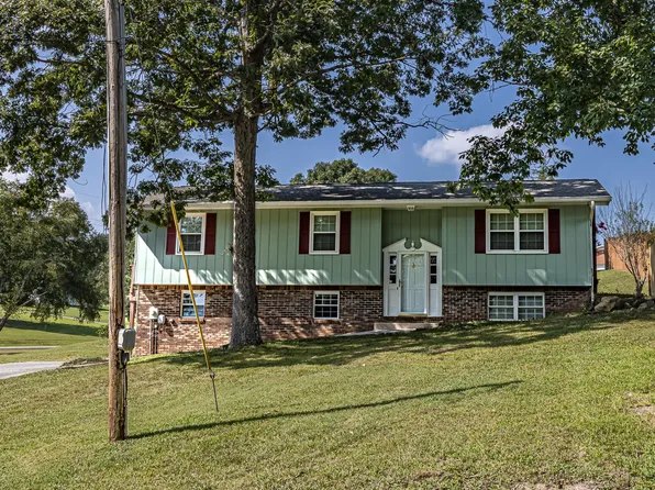 218 County Road 146, Riceville, TN 37370