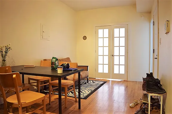 Rented by EXR | media 31