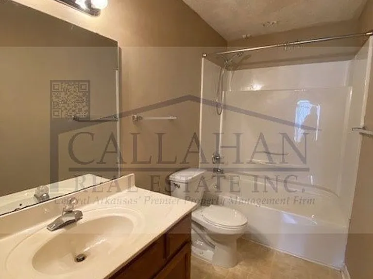 111 Almond Cove — Photo 4