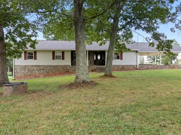 4598 State Highway 268, Pilot Mountain, NC 27041