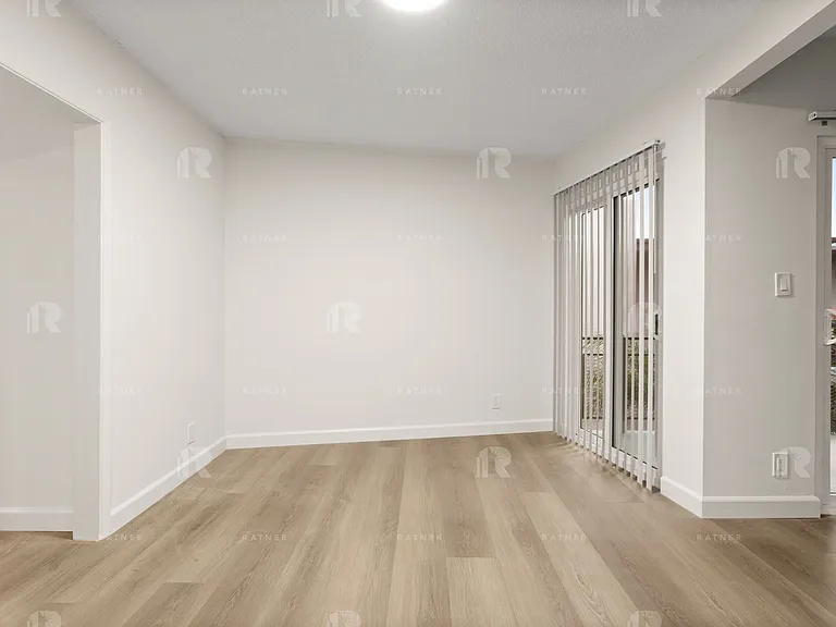 (An/Ti/Yo:B) 4216 Mary Ellen Avenue — Photo 15