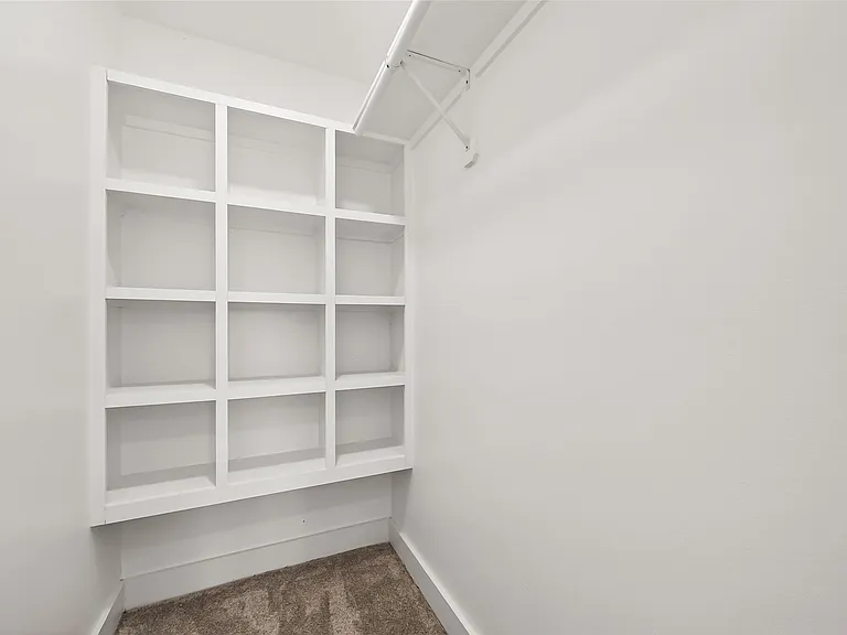 6615 W Montgomery Rd — Photo 23