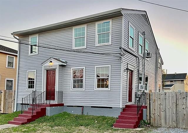 1st image of 6240 Curie St