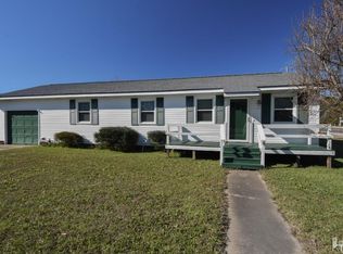 102 S 6th Ave, Kure Beach, NC 28449