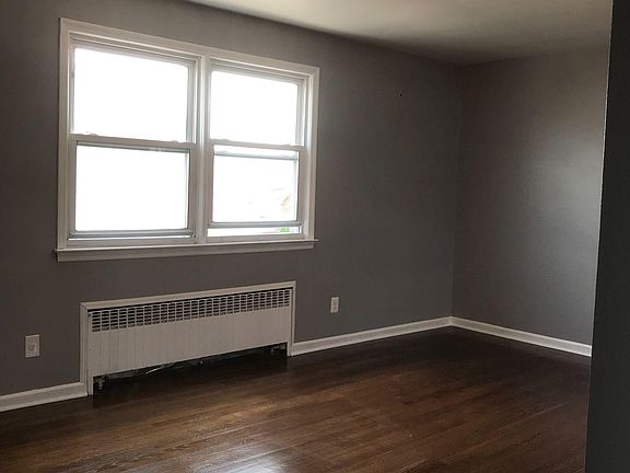 2nd image of 158 Hagaman Pl #2