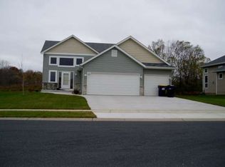 19985 Dover Dr, Farmington, MN 55024