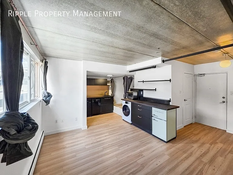 315 9a St NW #104 — Photo 7