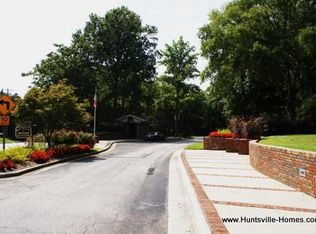 2017 Woodlawn Dr SW, Huntsville, AL 35802