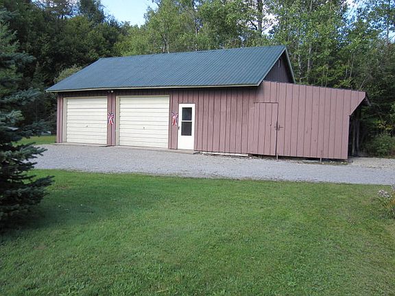 3rd image of 2023 Lighthouse Ln