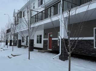 135 Belmont Ter SW, Calgary, AB T2X4H3