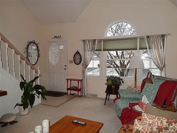 2nd image of 38 Sawmill Ct
