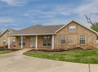 9014 Woodlawn Dr, Granbury, TX 76049