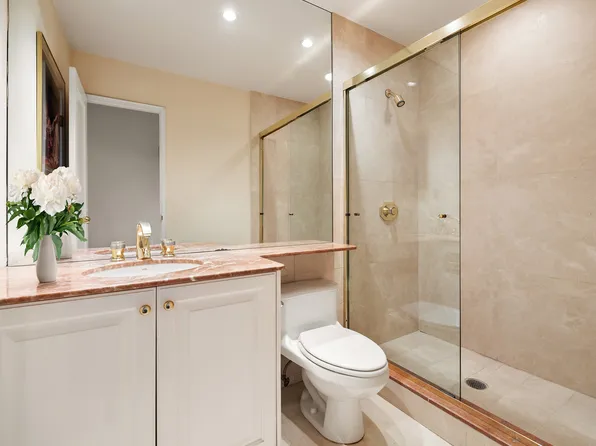 61 Irving Place image 8 of 13