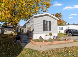 1800 W Main St #102, Lowell, MI 49331