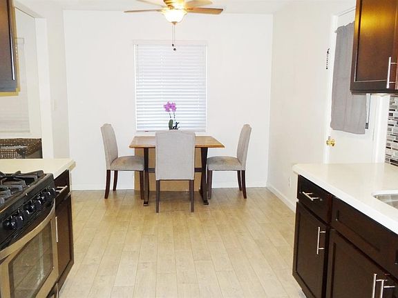 3rd image of 82409 El Paseo Ave