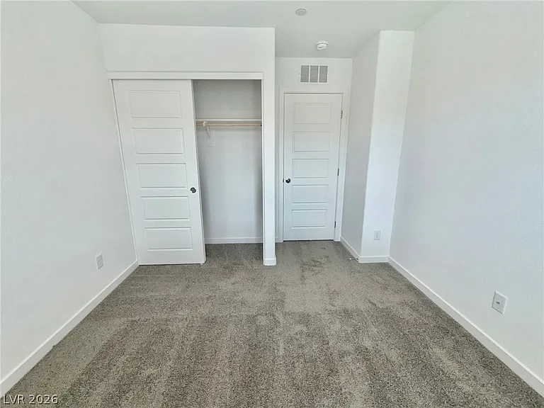 913 Rosy Starling St — Photo 10